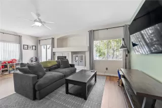 Photo #4: 2583176 Listing