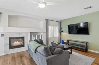 Photo #5: 2583176 Listing