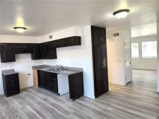 Photo #1: 2583183 Listing