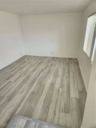 Photo #4: 2583183 Listing