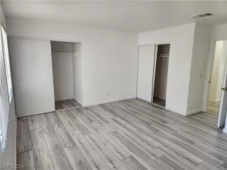 Photo #5: 2583183 Listing