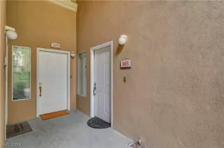 Photo #2: 2583185 Listing