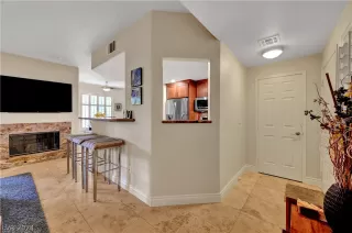 Photo #6: 2583185 Listing