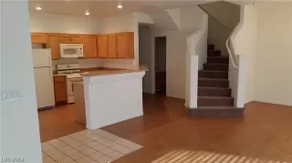 Photo #5: 2583242 Listing 