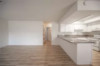 Photo #4: 2583244 Listing 