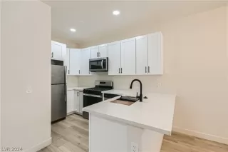 Photo #4: 2583247 Listing 