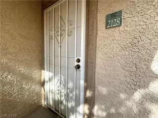 Photo #2: 2583276 Listing 