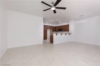 Photo #4: 2583280 Listing