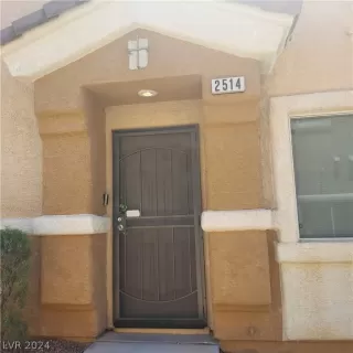 Photo #1: 2583302 Listing