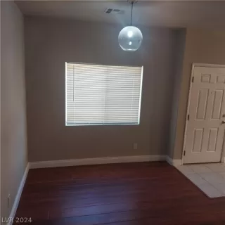 Photo #2: 2583302 Listing