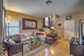 Photo #5: 2583346 Listing 