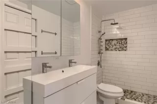 Photo #1: 2583365 Listing 