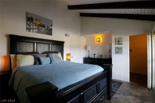 Photo #6: 2583369 Listing