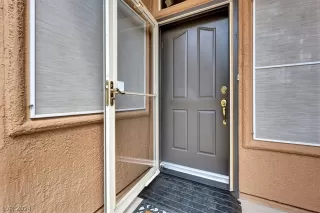 Photo #3: 2583373 Listing