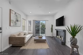 Photo #1: 2583379 Listing 