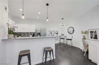 Photo #4: 2583379 Listing 