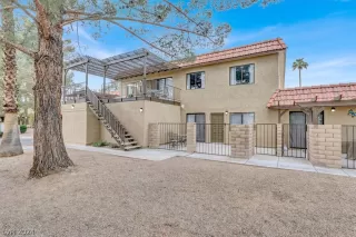 Photo #1: 2583382 Listing