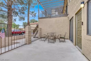 Photo #2: 2583382 Listing