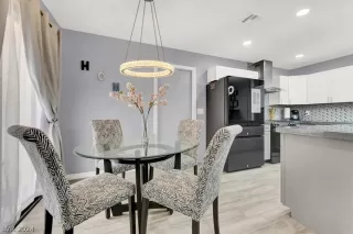 Photo #5: 2583382 Listing