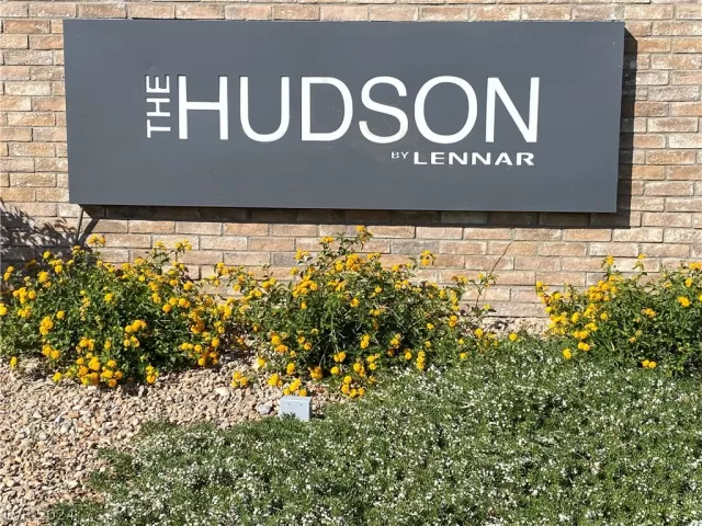 MLS: 2583385 Condo For Sale