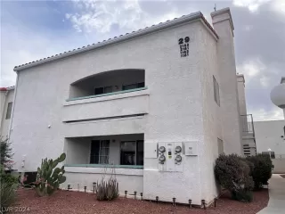 Photo #5: 2583476 Listing