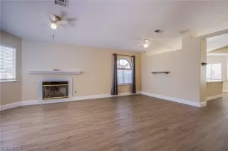 Photo #4: 2583483 Listing