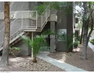 Photo #2: 2583506 Listing
