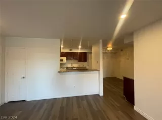 Photo #1: 2583507 Listing 