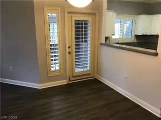 Photo #3: 2583511 Listing