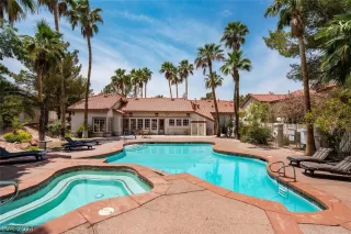 Photo #2: 2583523 Listing 