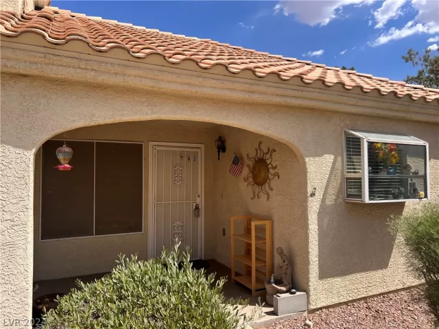 MLS: 2583525 Condo For Sale