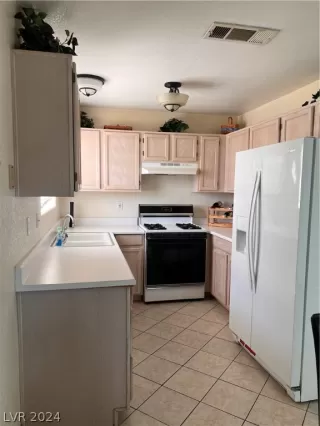 Photo #2: 2583525 Listing 