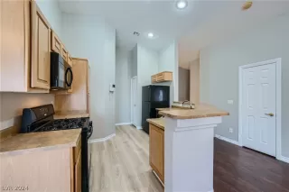 Photo #1: 2583561 Listing