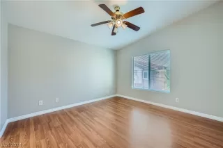 Photo #4: 2583561 Listing