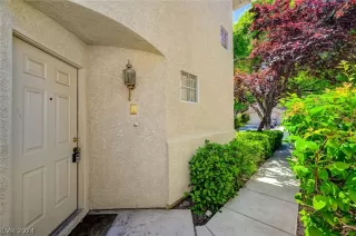 Photo #2: 2583564 Listing