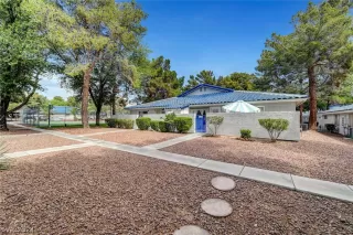 Photo #3: 2583595 Listing