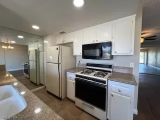 Photo #4: 2583616 Listing 