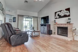 Photo #1: 2583620 Listing 