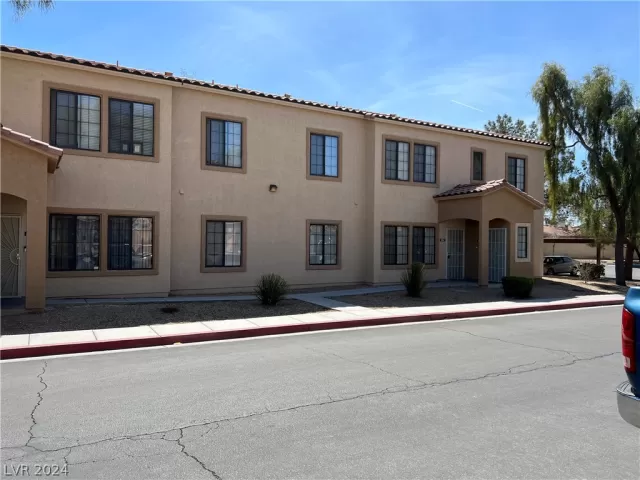 MLS: 2583654 Condo For Sale