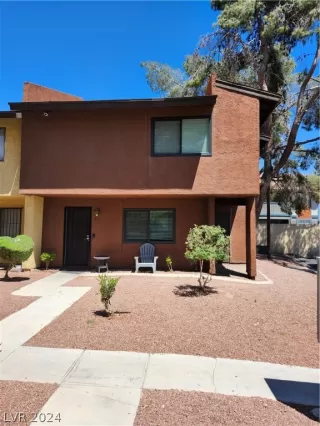 Photo #1: 2583667 Listing