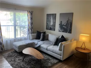 Photo #5: 2583679 Listing 