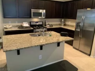 Photo #2: 2583683 Listing 