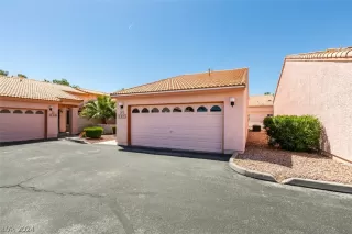 Photo #2: 2583694 Listing