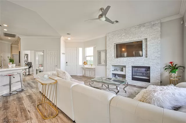 MLS: 2583696 Condo For Sale