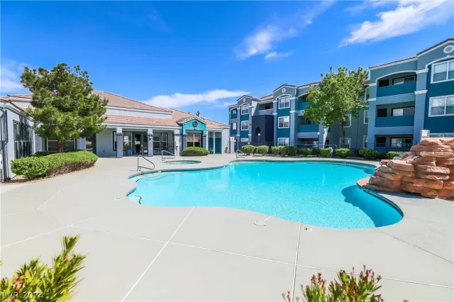 MLS: 2583705 Condo For Sale