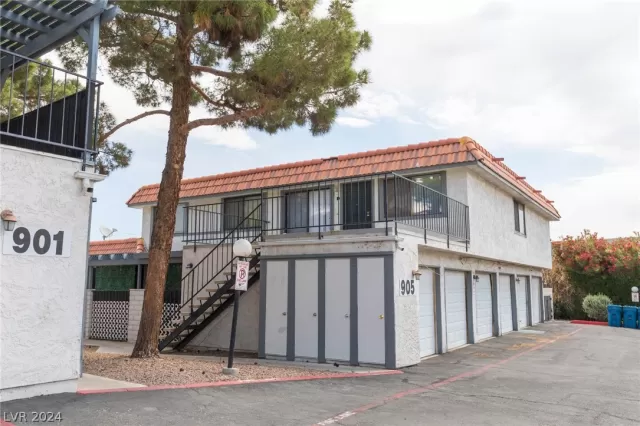 MLS: 2583713 Condo For Sale