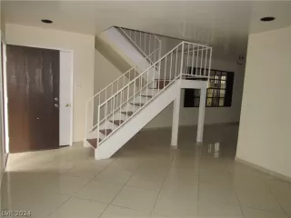 Photo #1: 2583748 Listing 