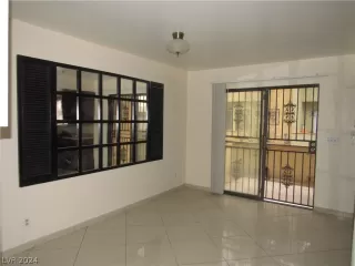 Photo #5: 2583748 Listing 