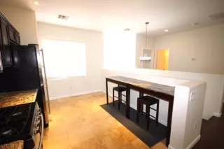 Photo #5: 2583763 Listing 