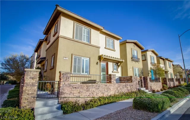 MLS: 2583785 Condo For Sale
